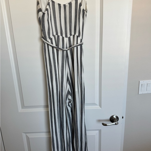 Striped Grey and White Jumpsuit - Picture 3 of 4